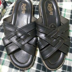 Sandal/ size 8
